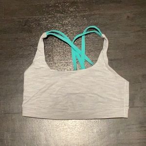 Lululemon energy bra size 6 🍋